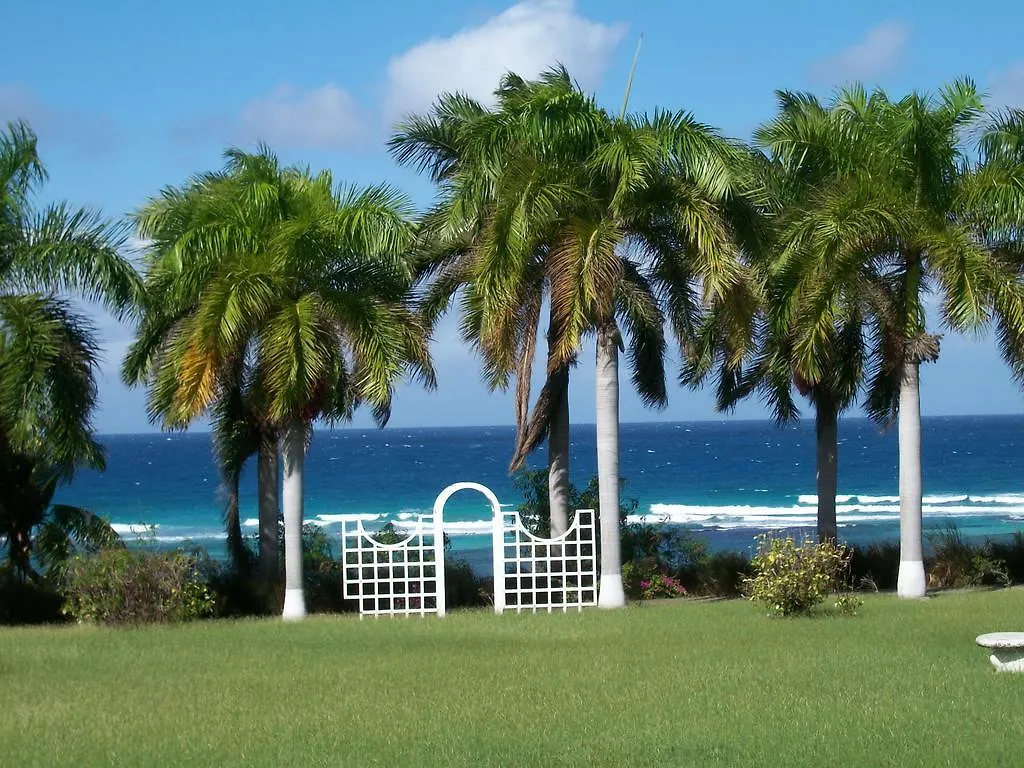 מלון דירות מונטגו ביי Seacastles By The Beach/Pool